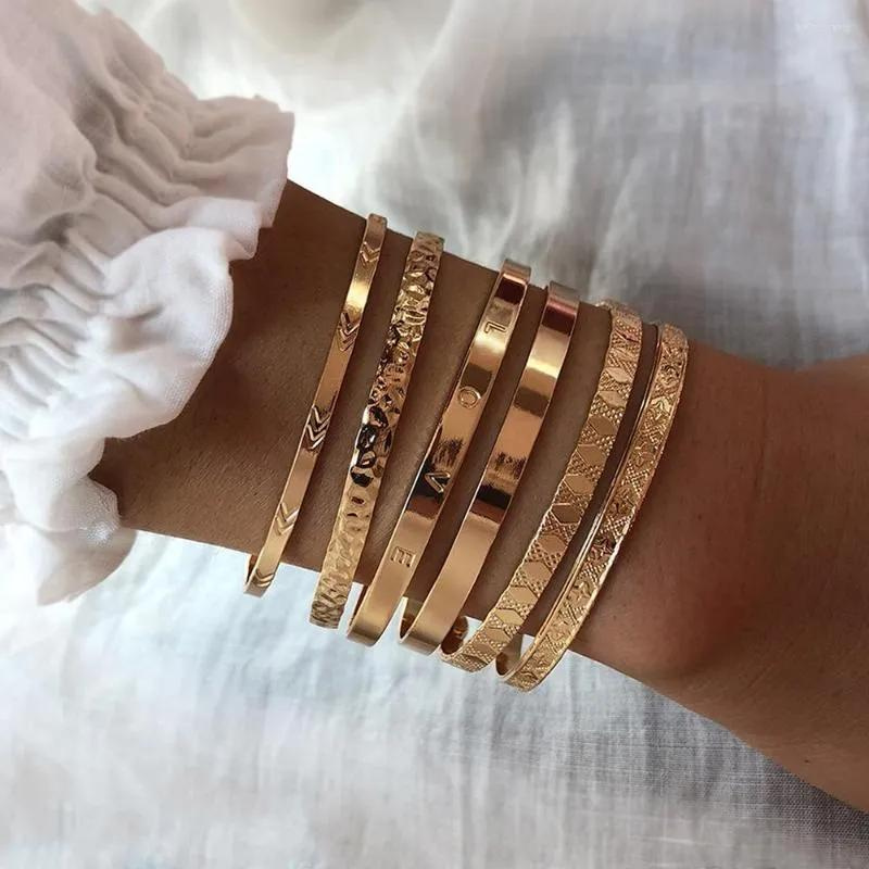 "El set de pulseras que transformará tu estilo 🌟"